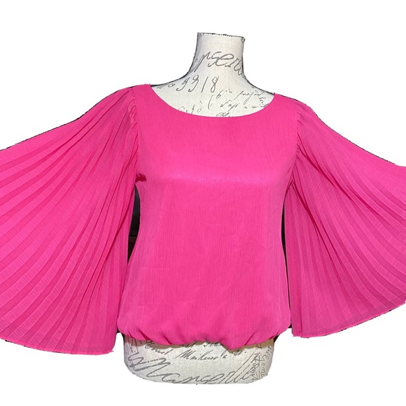 Alfani Petite Fuchsia Pleated Flare Sleeve Size 6P Elastic bottom 100% Polyester - Picture 2 of 5